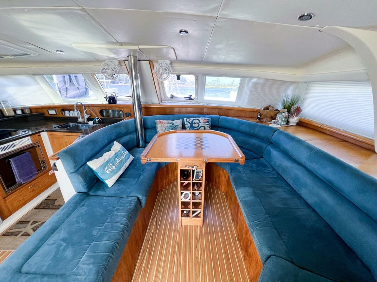 https://arconyachts.ams3.digitaloceanspaces.com/154500/conversions/large_4611421-optimize.jpg
