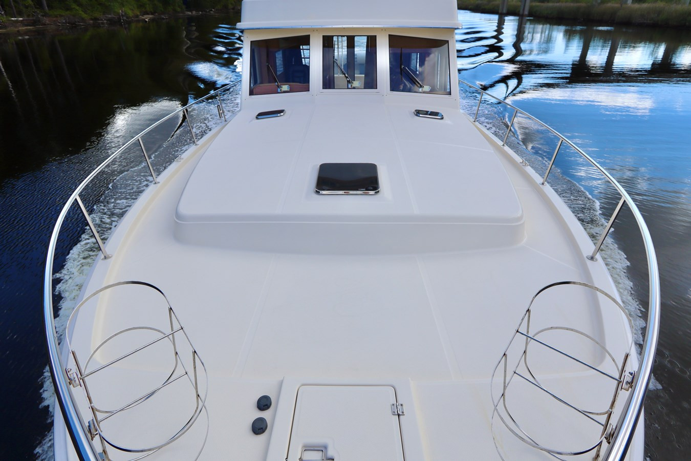 https://arconyachts.ams3.digitaloceanspaces.com/154642/conversions/large_4774081-optimize.jpg