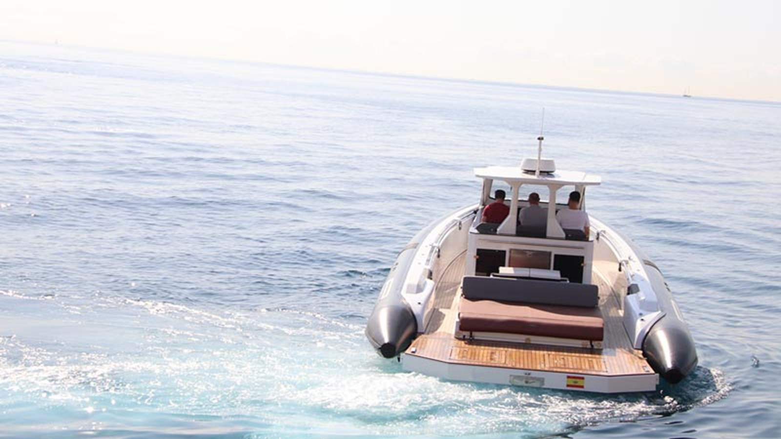 https://arconyachts.ams3.digitaloceanspaces.com/154836/conversions/large_3629941-optimize.jpg