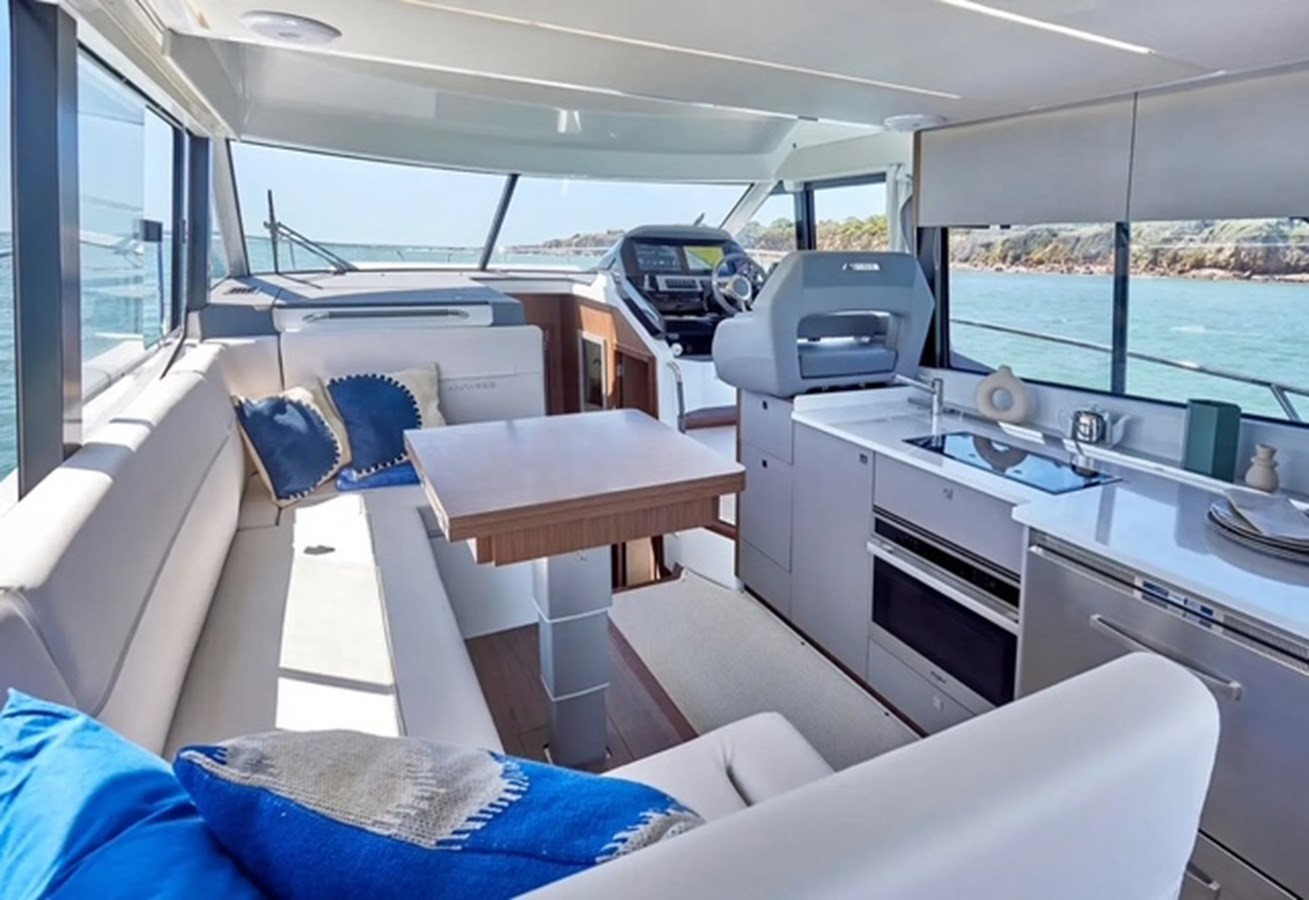 https://arconyachts.ams3.digitaloceanspaces.com/154944/conversions/large_4537460-optimize.jpg