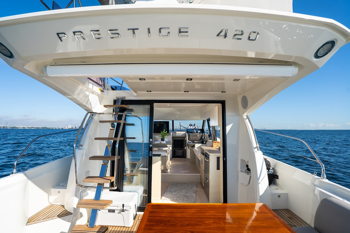 https://arconyachts.ams3.digitaloceanspaces.com/154945/conversions/large_4678294-optimize.jpg