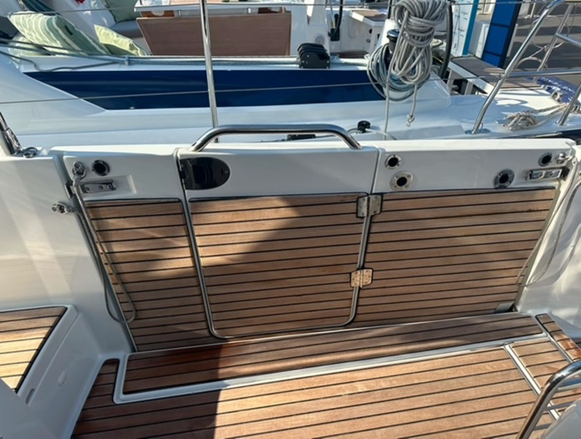 https://arconyachts.ams3.digitaloceanspaces.com/155011/conversions/large_4537491-optimize.jpg