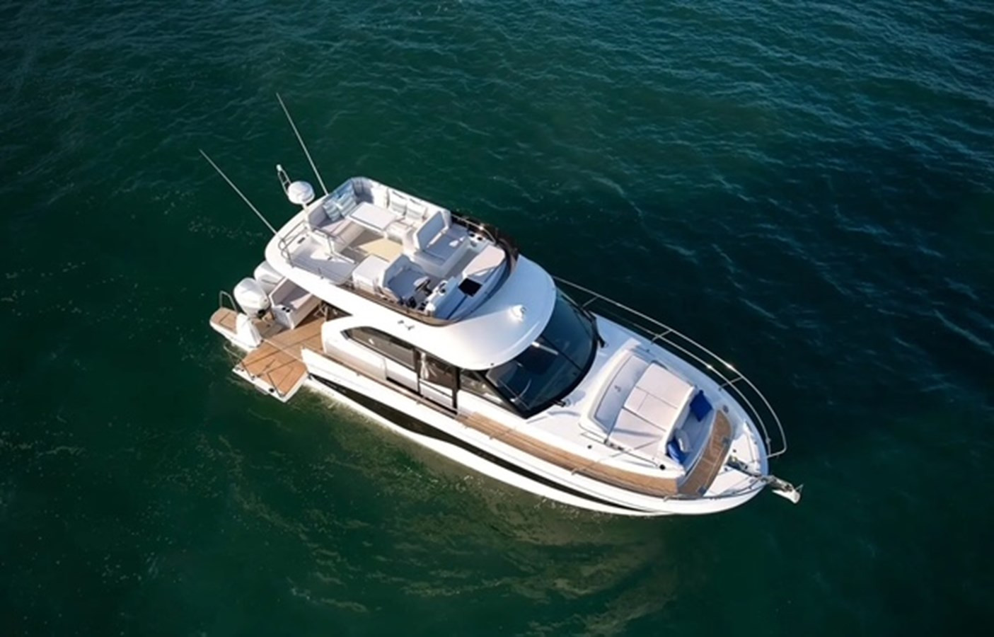 https://arconyachts.ams3.digitaloceanspaces.com/155047/conversions/large_4537504-optimize.jpg