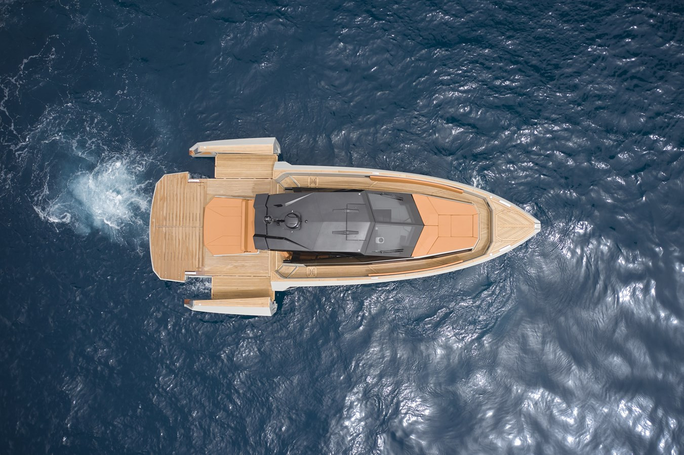 https://arconyachts.ams3.digitaloceanspaces.com/155137/conversions/large_4524213-optimize.jpg