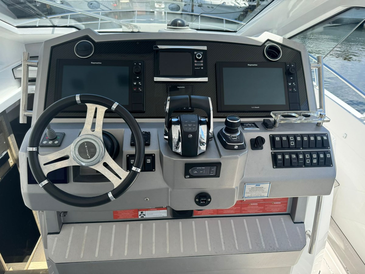 https://arconyachts.ams3.digitaloceanspaces.com/155206/conversions/large_4437103-optimize.jpg
