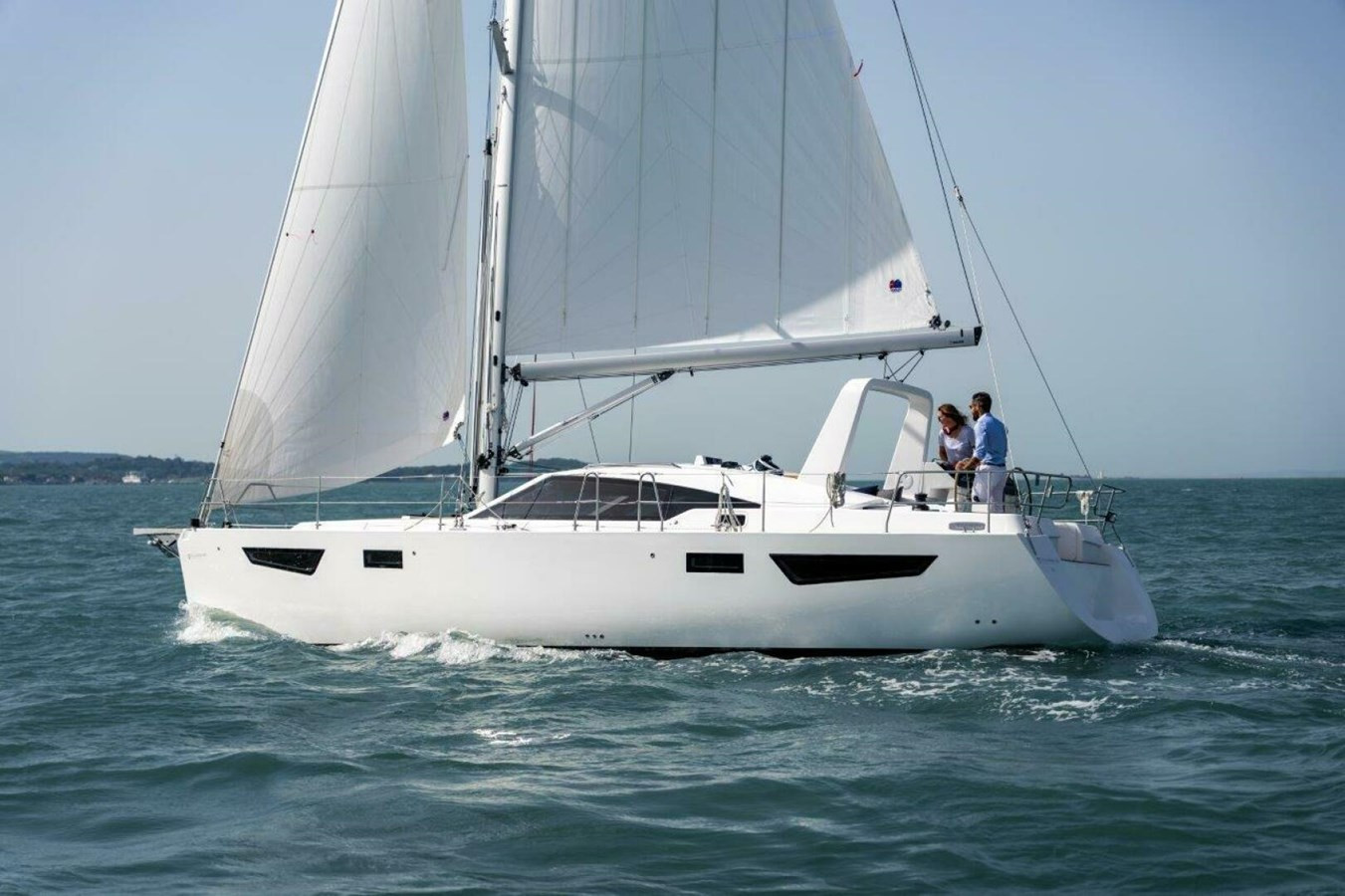 https://arconyachts.ams3.digitaloceanspaces.com/155217/conversions/large_4580939-optimize.jpg