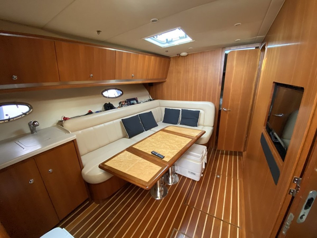 https://arconyachts.ams3.digitaloceanspaces.com/155336/conversions/large_3804819-optimize.jpg