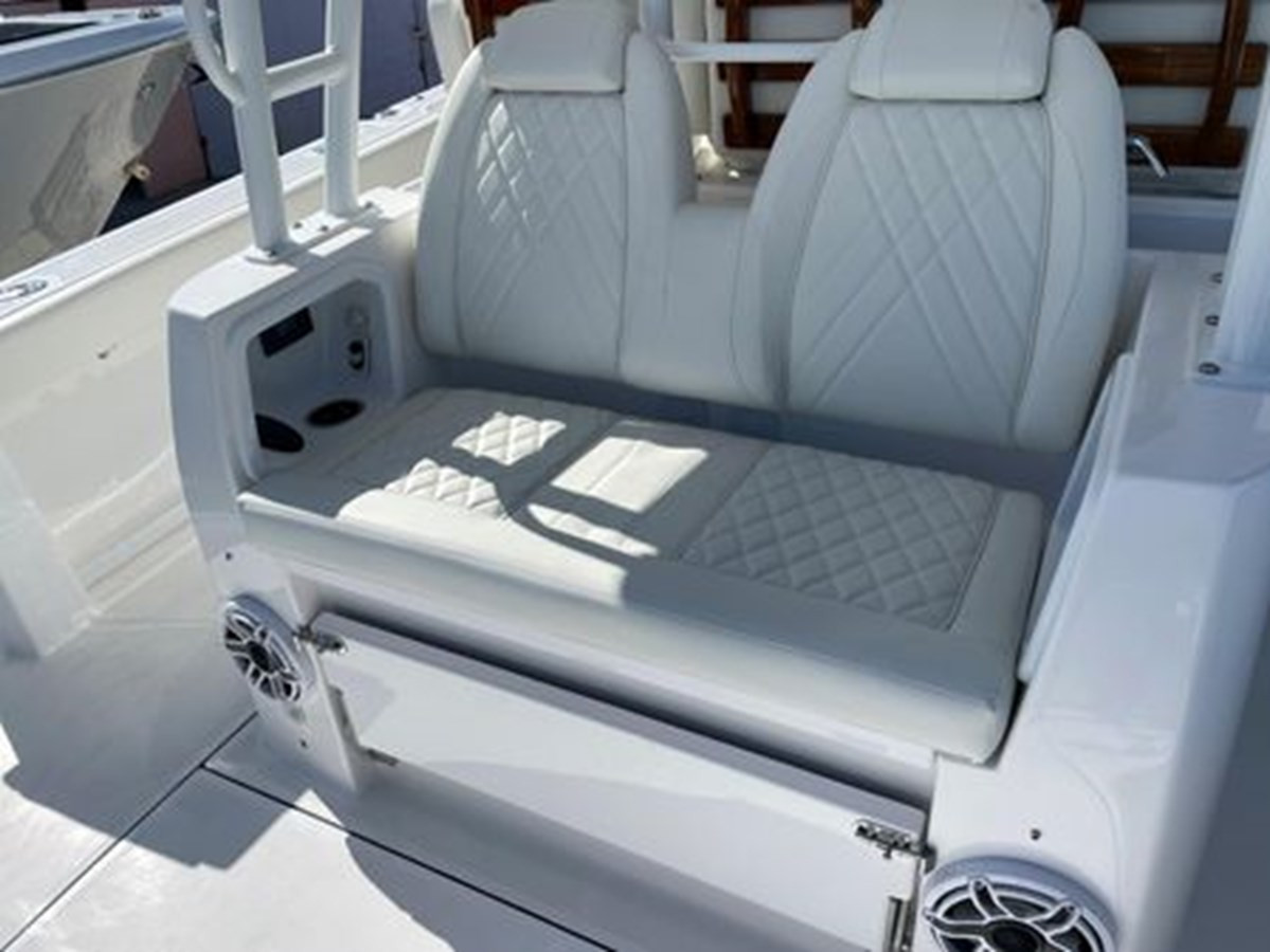 https://arconyachts.ams3.digitaloceanspaces.com/155620/conversions/large_4596848-optimize.jpg