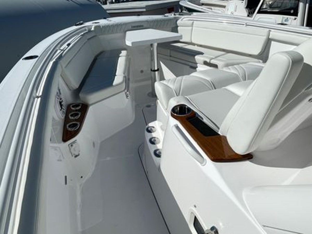https://arconyachts.ams3.digitaloceanspaces.com/155676/conversions/large_4596869-optimize.jpg