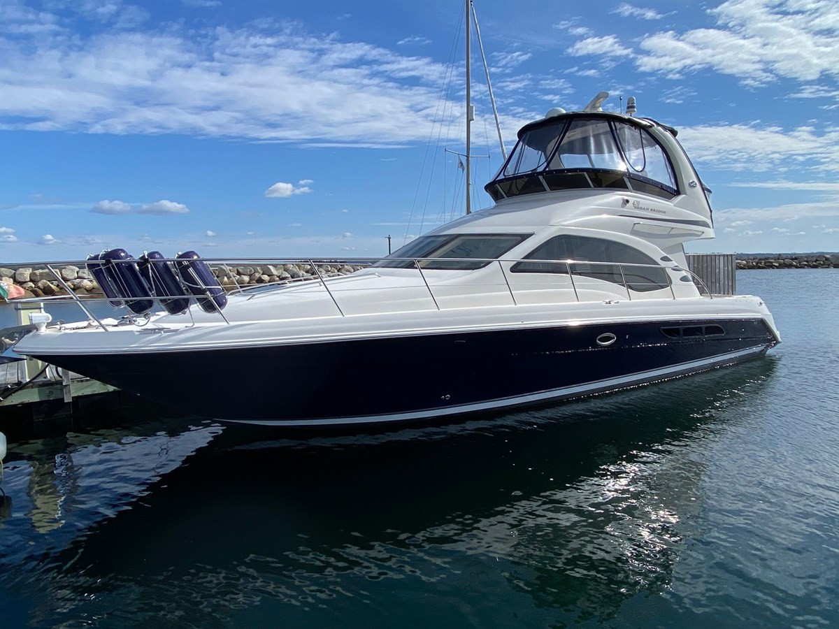 https://arconyachts.ams3.digitaloceanspaces.com/155814/conversions/large_4676849-optimize.jpg