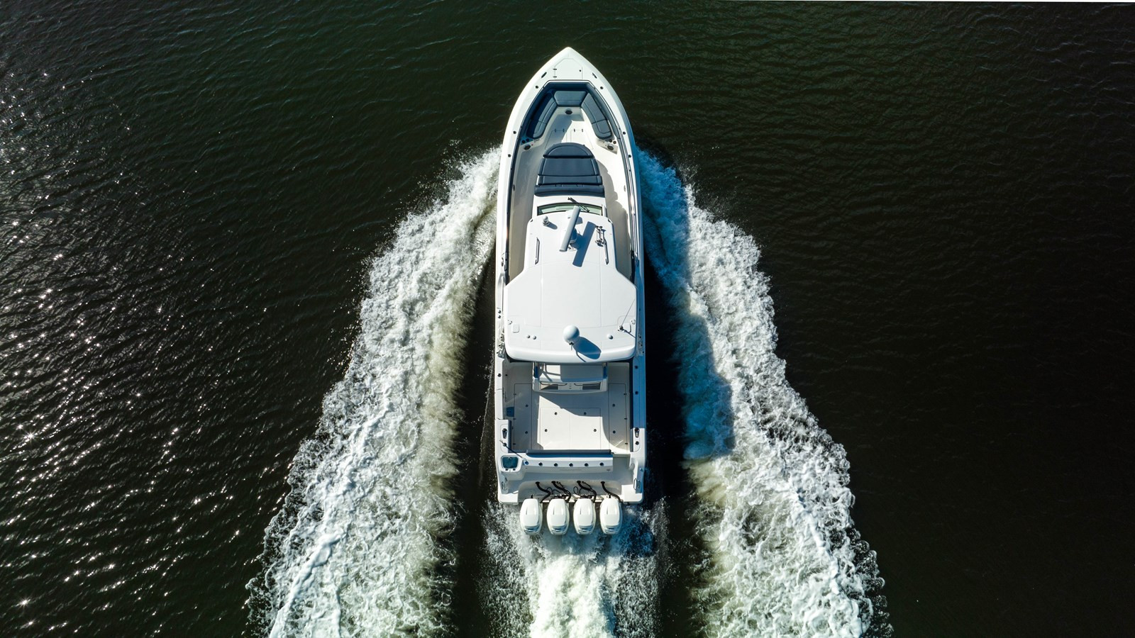 https://arconyachts.ams3.digitaloceanspaces.com/156081/conversions/large_3484410-optimize.jpg