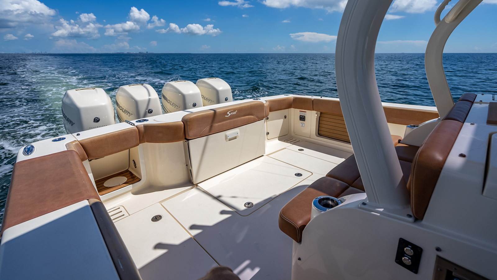 https://arconyachts.ams3.digitaloceanspaces.com/156202/conversions/large_3655870-optimize.jpg