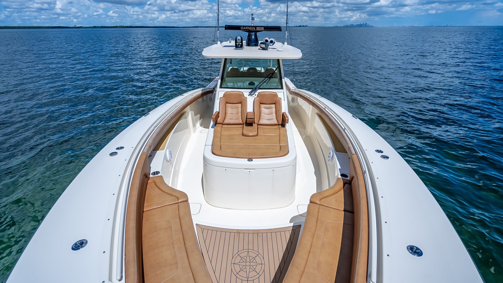 https://arconyachts.ams3.digitaloceanspaces.com/156239/conversions/large_3655886-optimize.jpg