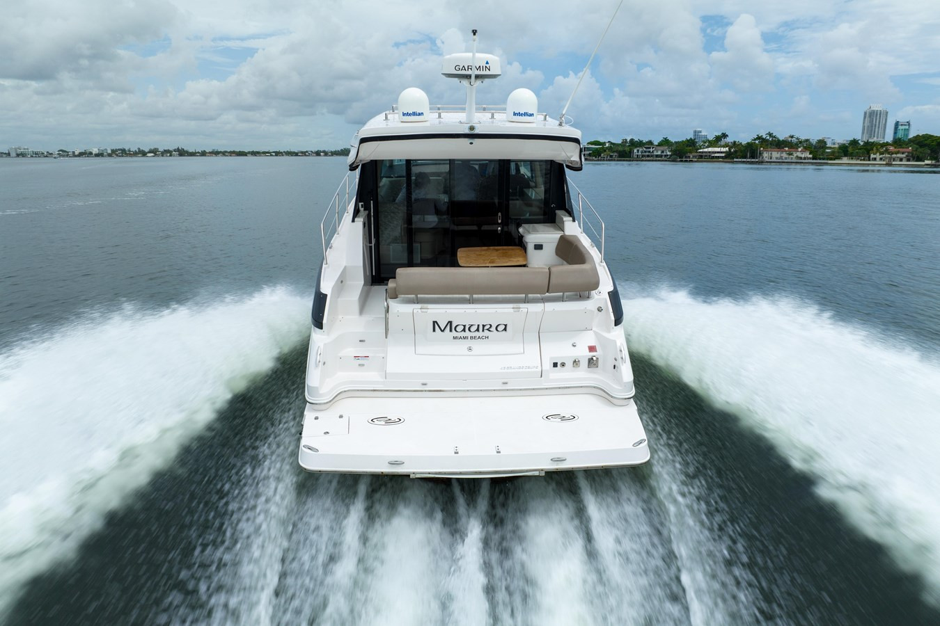 https://arconyachts.ams3.digitaloceanspaces.com/156260/conversions/large_3777824-optimize.jpg