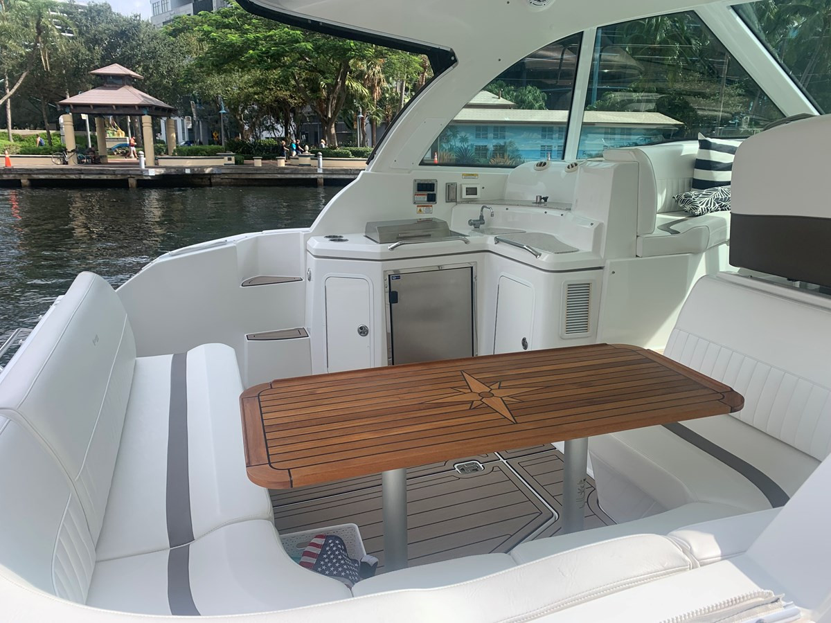 https://arconyachts.ams3.digitaloceanspaces.com/156321/conversions/large_3832250-optimize.jpg