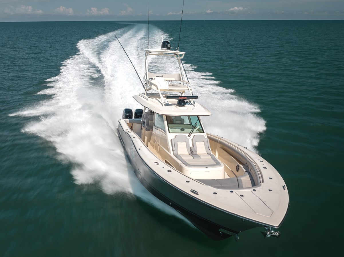 https://arconyachts.ams3.digitaloceanspaces.com/156351/conversions/large_3873664-optimize.jpg