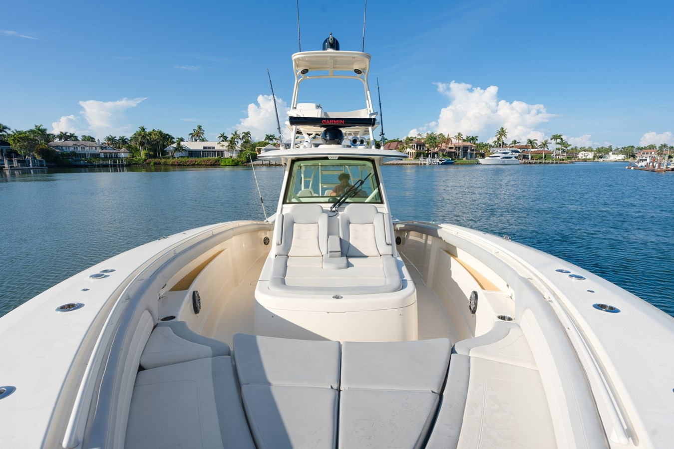 https://arconyachts.ams3.digitaloceanspaces.com/156354/conversions/large_3873652-optimize.jpg