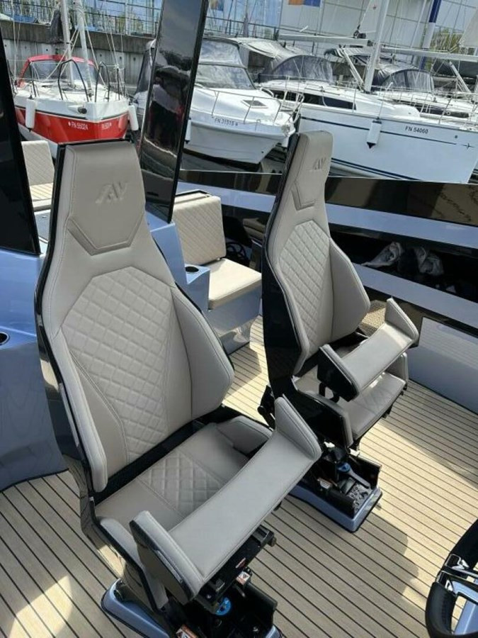 https://arconyachts.ams3.digitaloceanspaces.com/156417/conversions/large_3963421-optimize.jpg