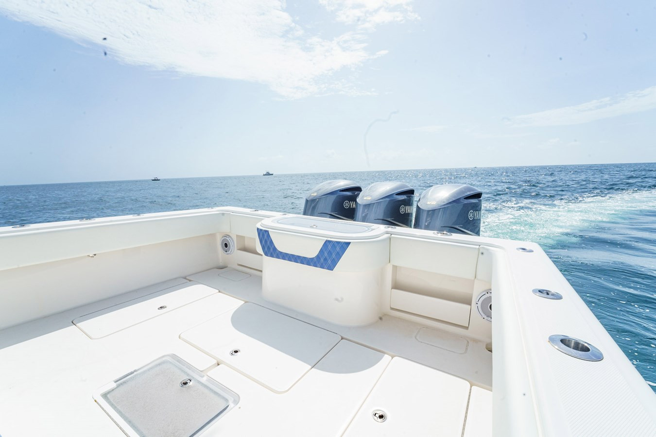https://arconyachts.ams3.digitaloceanspaces.com/156421/conversions/large_3934894-optimize.jpg