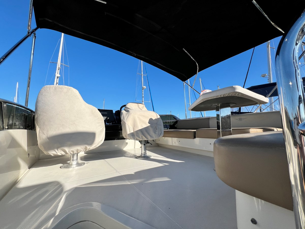 https://arconyachts.ams3.digitaloceanspaces.com/156502/conversions/large_4001351-optimize.jpg