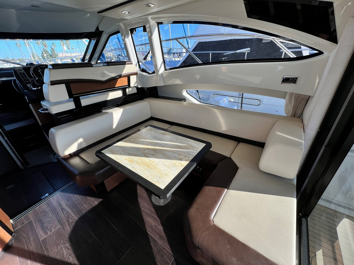 https://arconyachts.ams3.digitaloceanspaces.com/156523/conversions/large_4001372-optimize.jpg