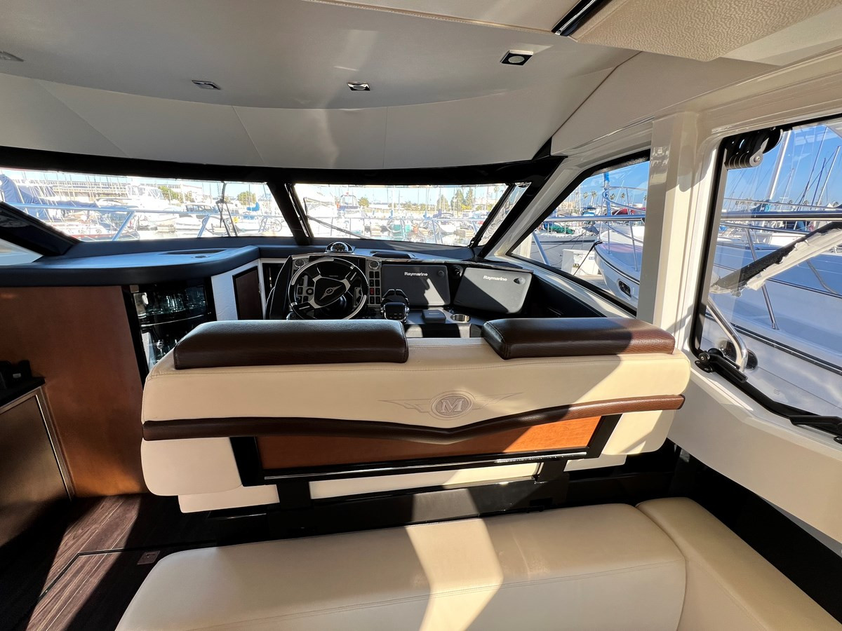 https://arconyachts.ams3.digitaloceanspaces.com/156526/conversions/large_4001373-optimize.jpg