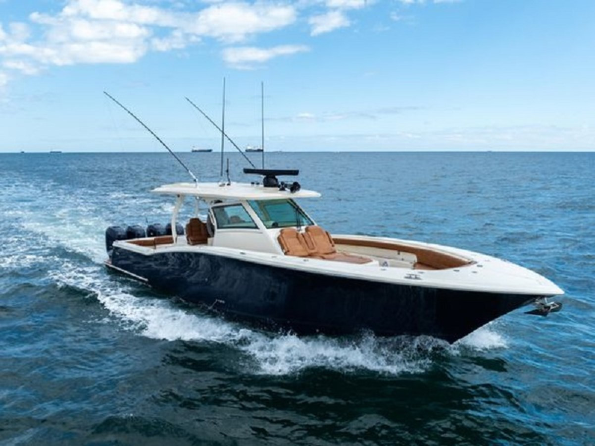https://arconyachts.ams3.digitaloceanspaces.com/156543/conversions/large_4110908-optimize.jpg
