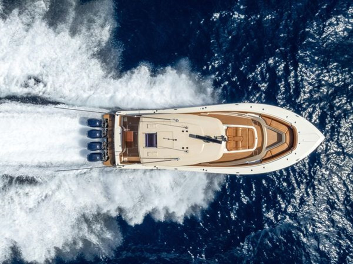 https://arconyachts.ams3.digitaloceanspaces.com/156558/conversions/large_4110913-optimize.jpg