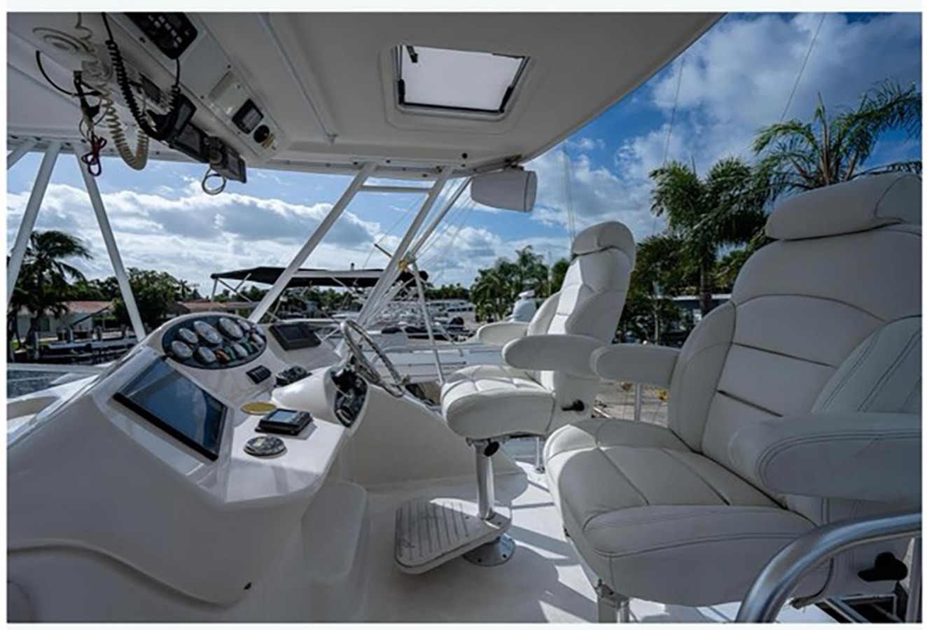 https://arconyachts.ams3.digitaloceanspaces.com/156677/conversions/large_4133213-optimize.jpg