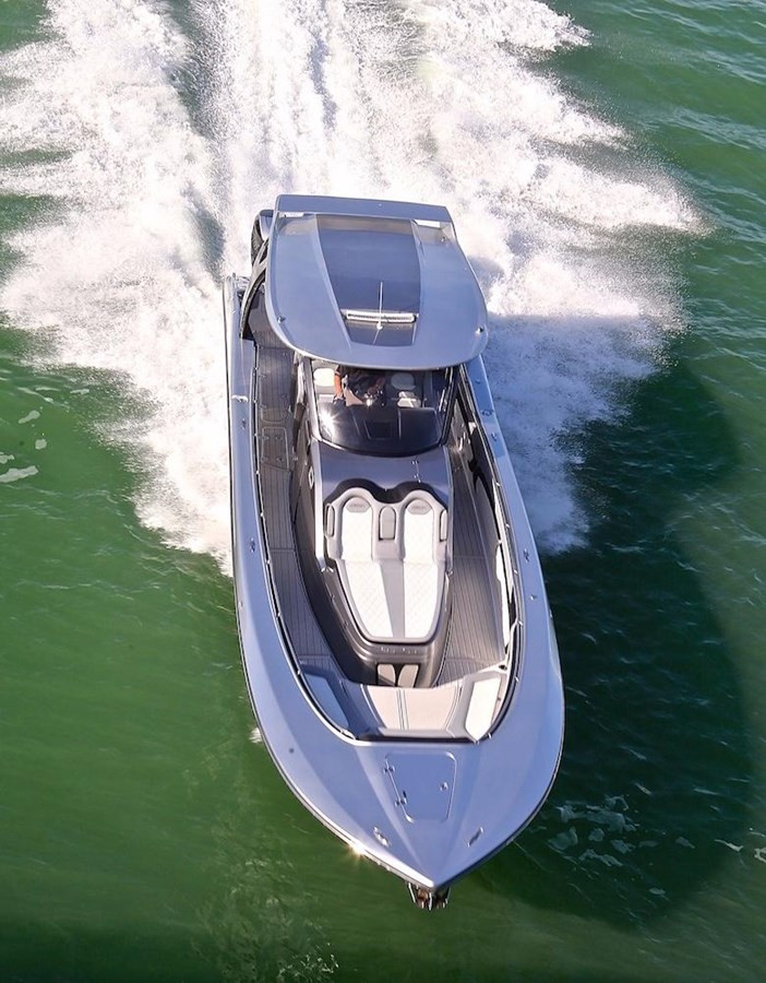 https://arconyachts.ams3.digitaloceanspaces.com/156815/conversions/large_4239743-optimize.jpg