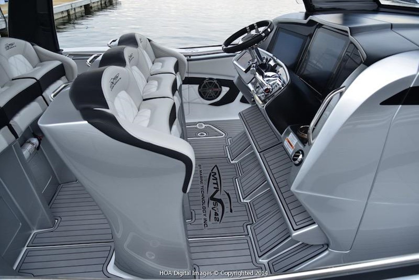 https://arconyachts.ams3.digitaloceanspaces.com/156863/conversions/large_4239760-optimize.jpg