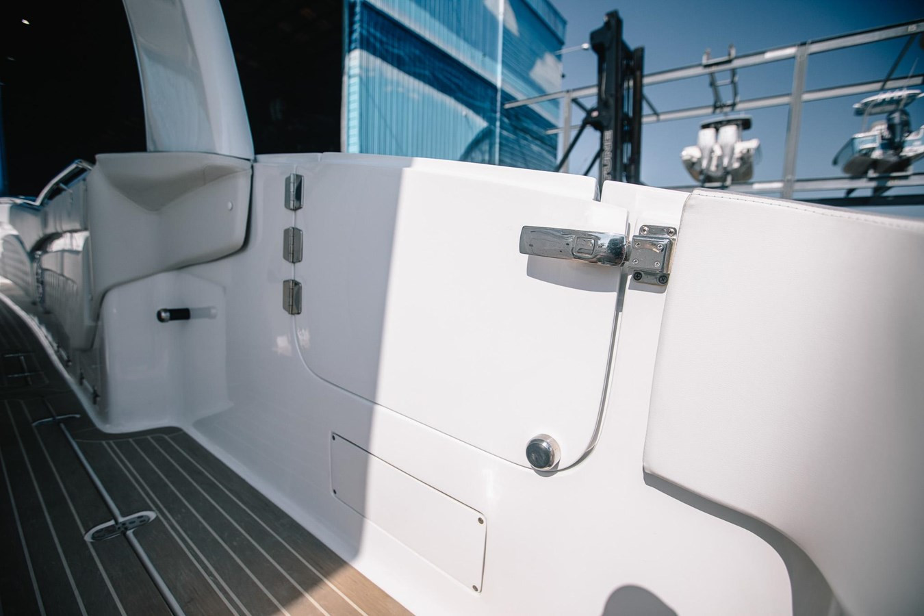 https://arconyachts.ams3.digitaloceanspaces.com/156931/conversions/large_4242957-optimize.jpg