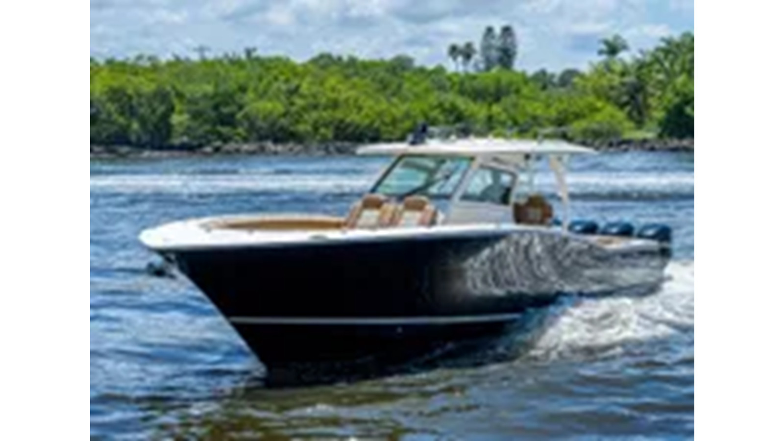 https://arconyachts.ams3.digitaloceanspaces.com/157004/conversions/large_4289479-optimize.jpg