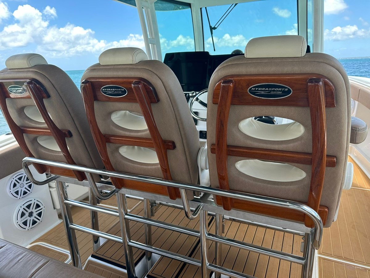 https://arconyachts.ams3.digitaloceanspaces.com/157011/conversions/large_4299580-optimize.jpg