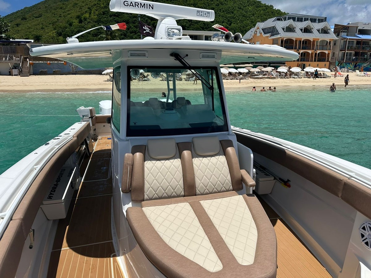 https://arconyachts.ams3.digitaloceanspaces.com/157019/conversions/large_4299583-optimize.jpg