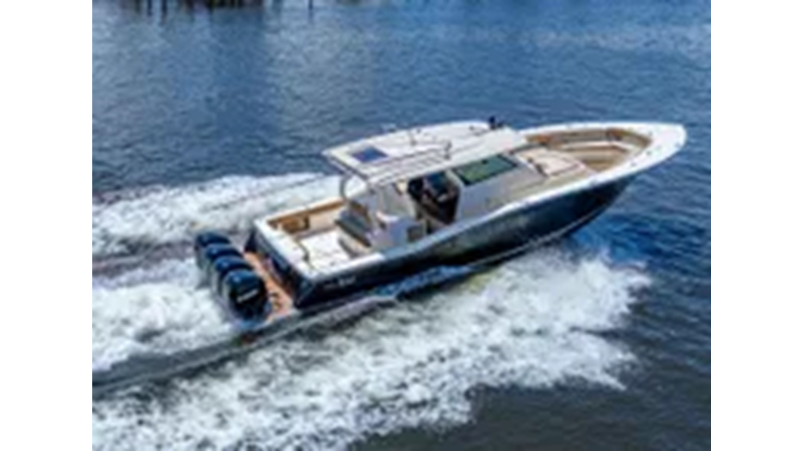 https://arconyachts.ams3.digitaloceanspaces.com/157043/conversions/large_4289491-optimize.jpg