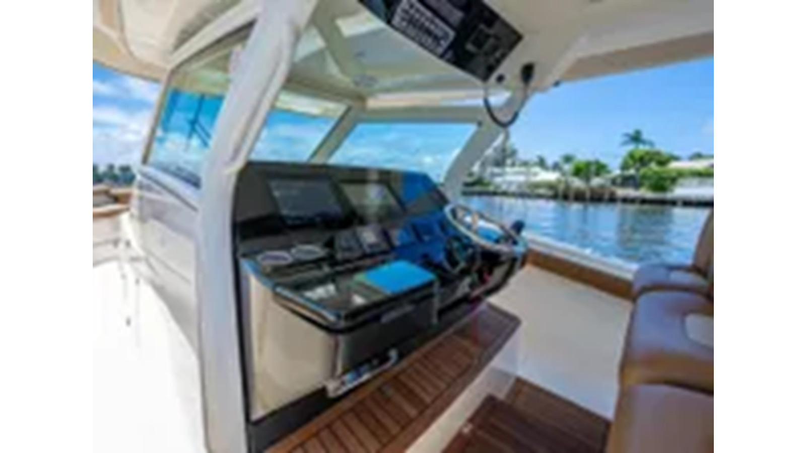 https://arconyachts.ams3.digitaloceanspaces.com/157141/conversions/large_4289524-optimize.jpg