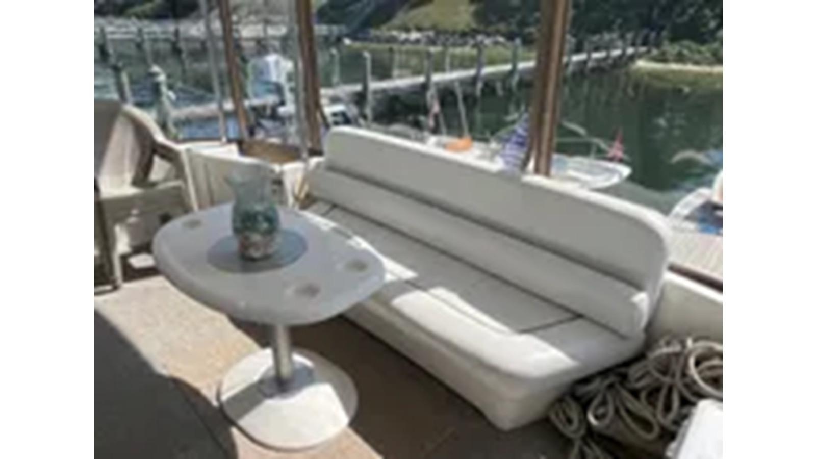 https://arconyachts.ams3.digitaloceanspaces.com/157178/conversions/large_4323743-optimize.jpg