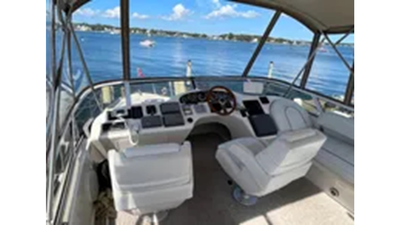 https://arconyachts.ams3.digitaloceanspaces.com/157188/conversions/large_4323747-optimize.jpg