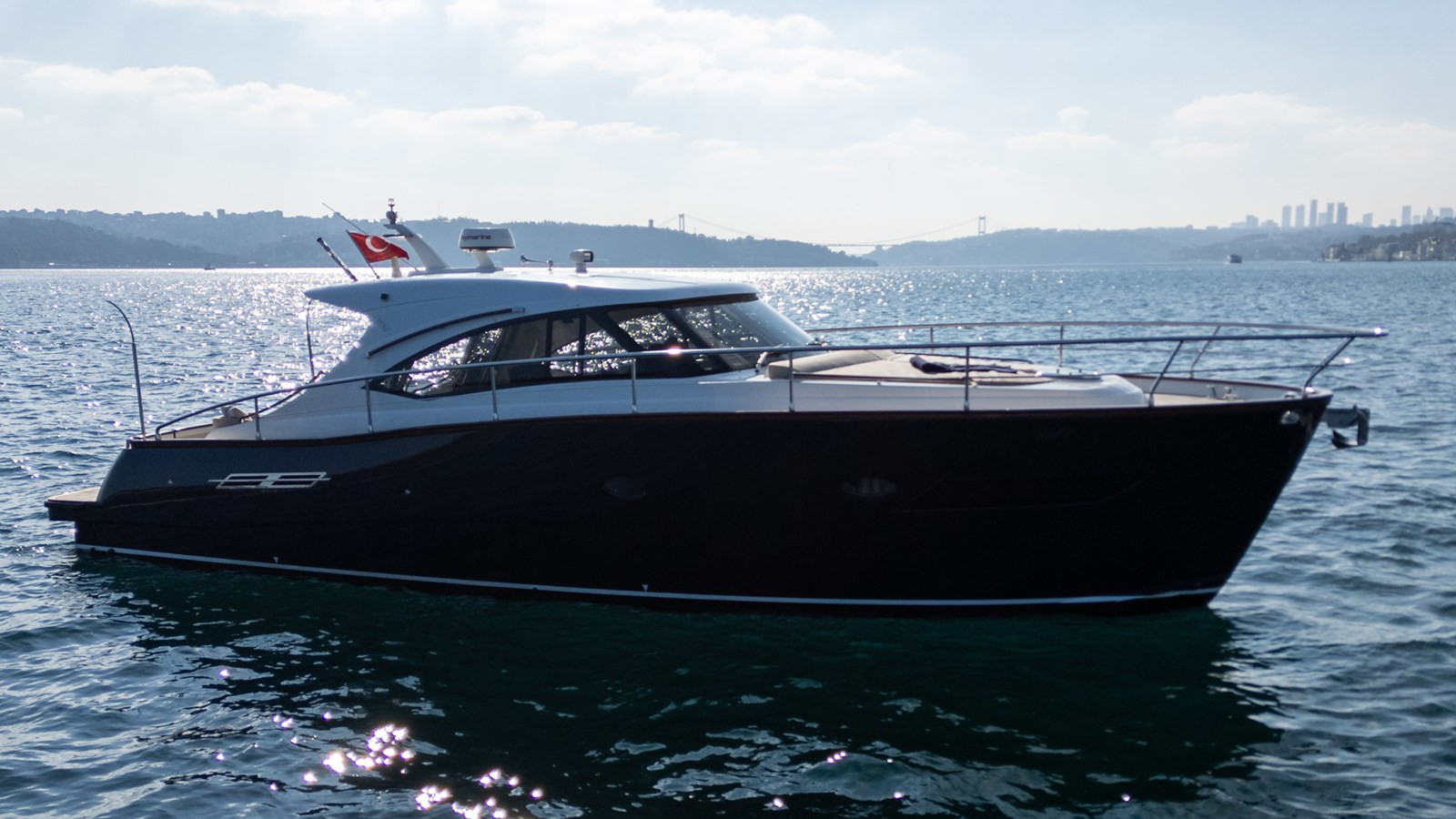 https://arconyachts.ams3.digitaloceanspaces.com/157360/conversions/large_4530975-optimize.jpg
