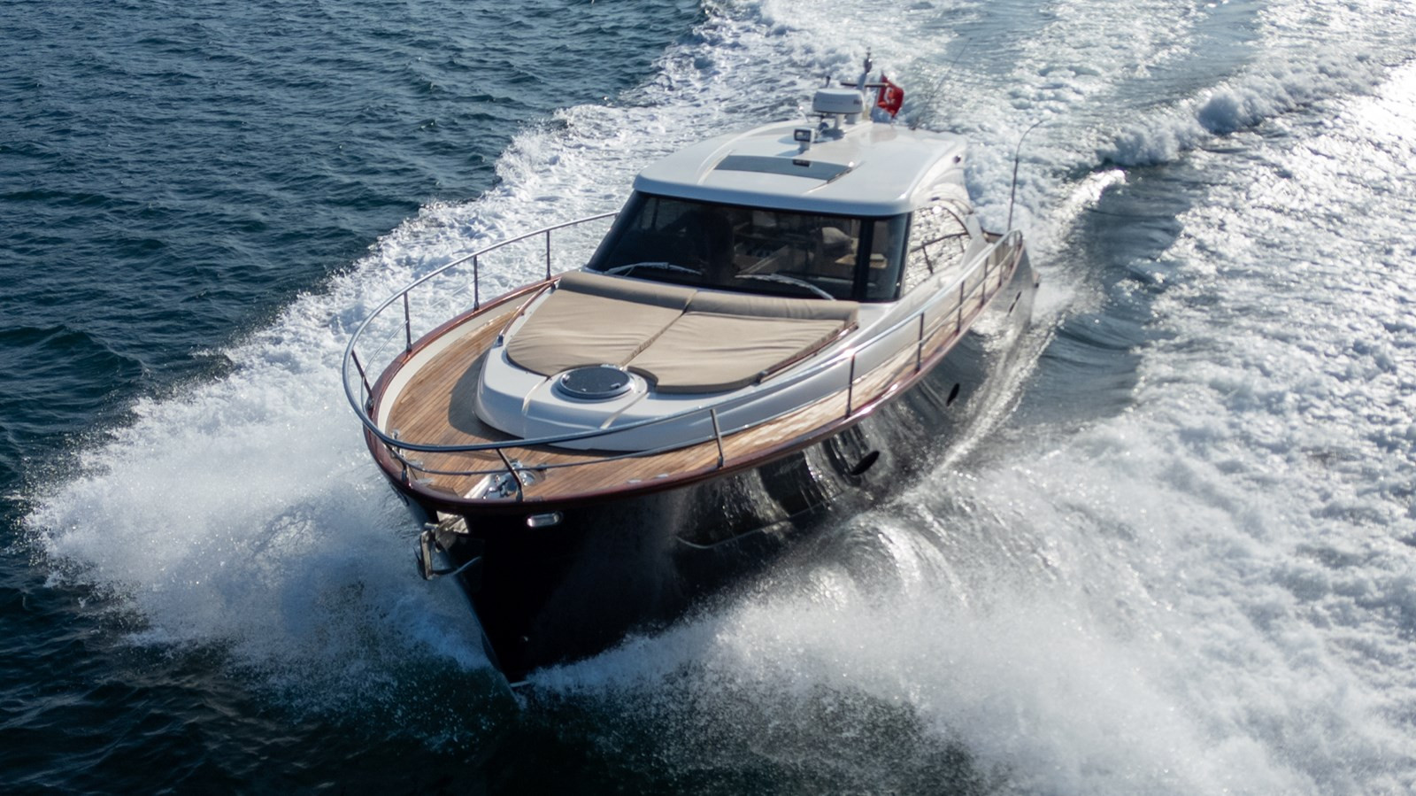 https://arconyachts.ams3.digitaloceanspaces.com/157363/conversions/large_4530976-optimize.jpg