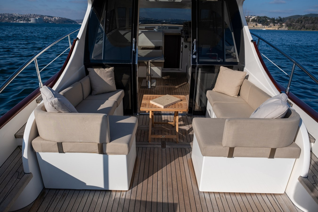 https://arconyachts.ams3.digitaloceanspaces.com/157375/conversions/large_4530980-optimize.jpg