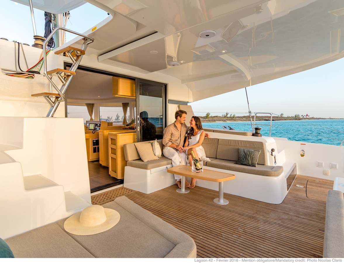 https://arconyachts.ams3.digitaloceanspaces.com/157419/conversions/large_4533905-optimize.jpg