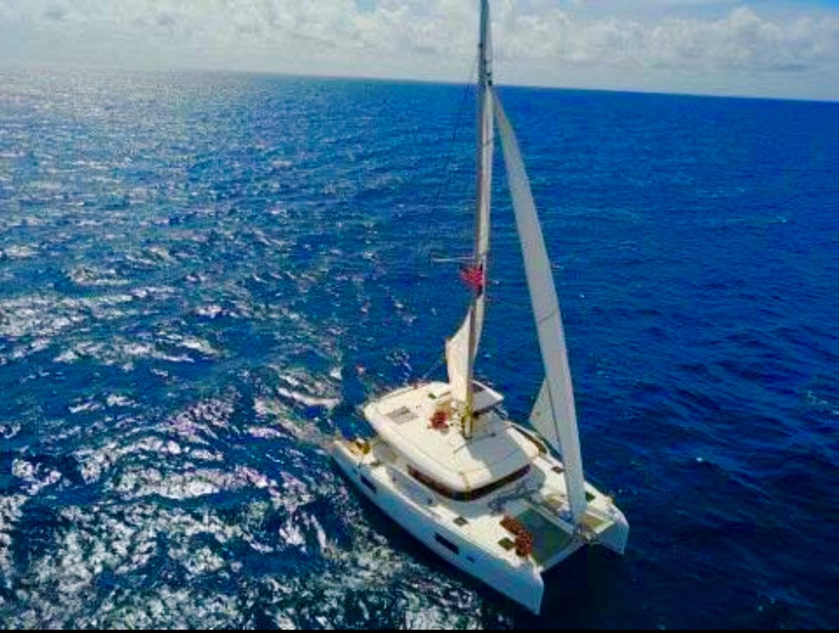 https://arconyachts.ams3.digitaloceanspaces.com/157456/conversions/large_4605116-optimize.jpg