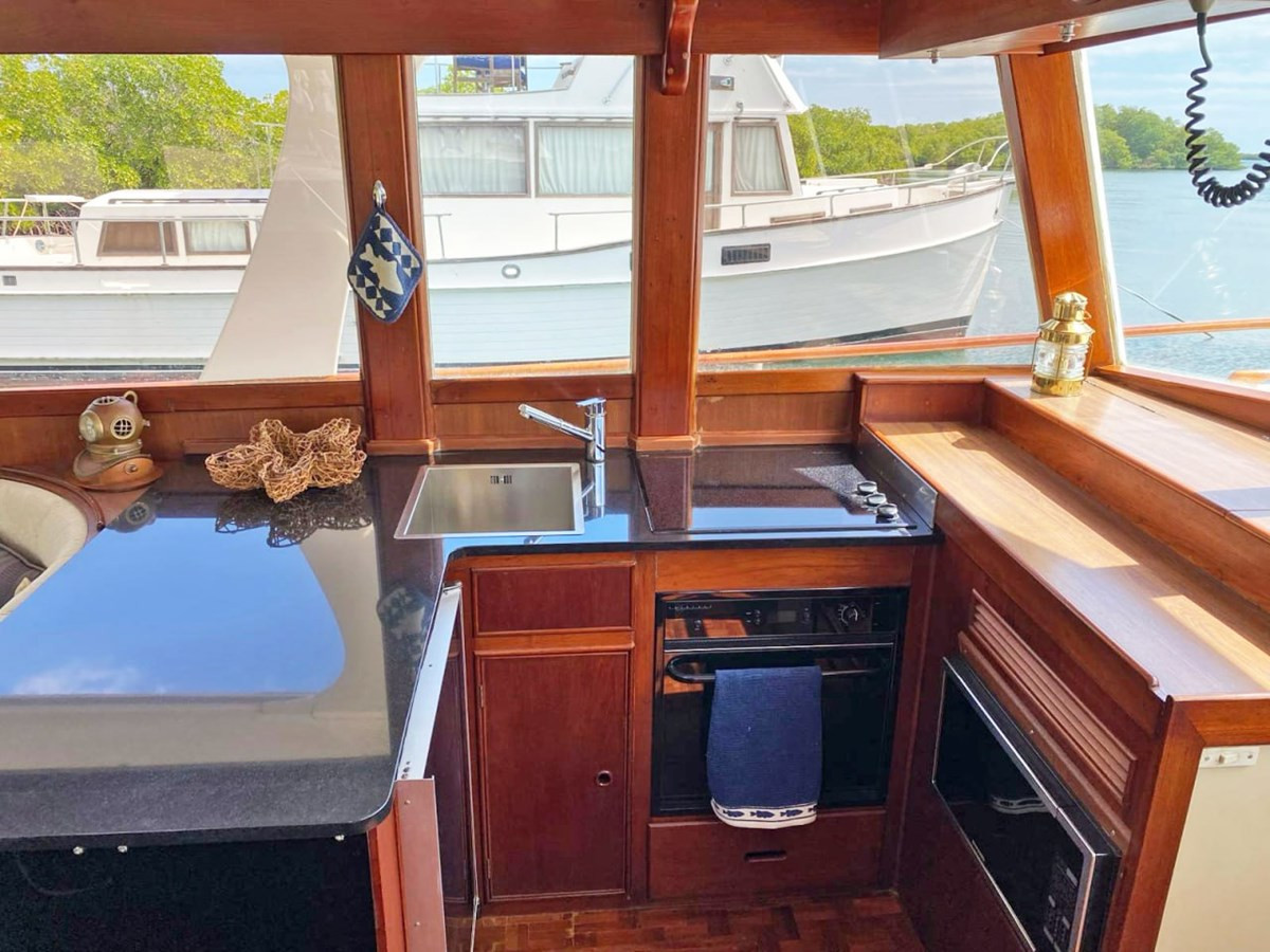 https://arconyachts.ams3.digitaloceanspaces.com/157495/conversions/large_4623559-optimize.jpg