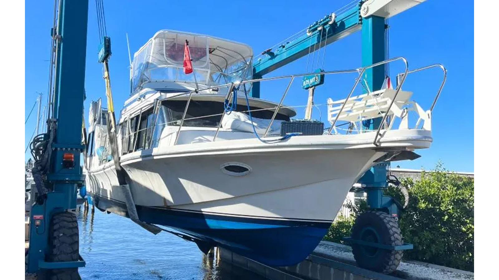 1987 BLUEWATER YACHTS COASTAL CRUISER| 42'