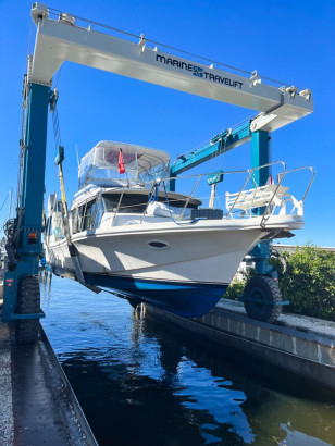 1987 BLUEWATER YACHTS COASTAL CRUISER| 42'