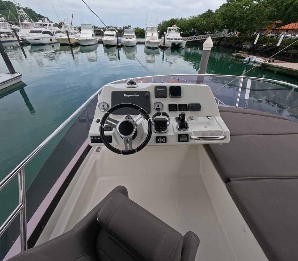 https://arconyachts.ams3.digitaloceanspaces.com/158642/conversions/large_3816200-optimize.jpg