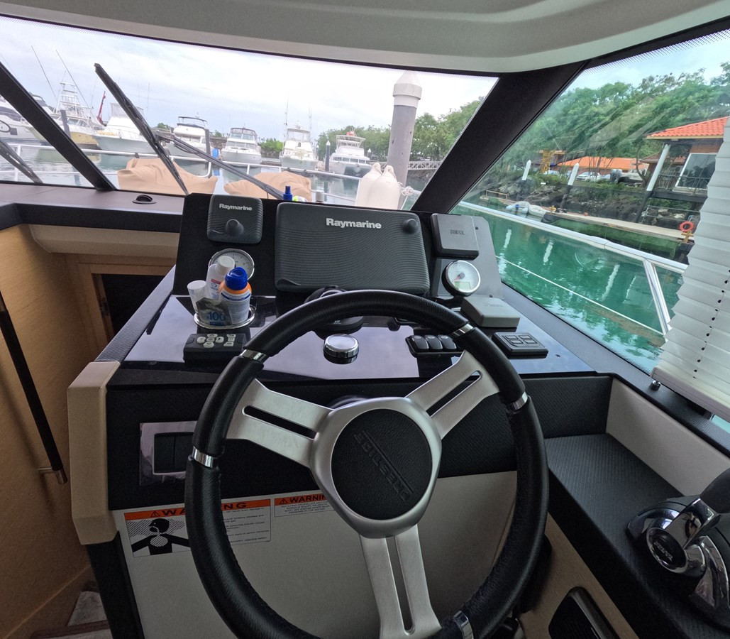 https://arconyachts.ams3.digitaloceanspaces.com/158657/conversions/large_3816205-optimize.jpg