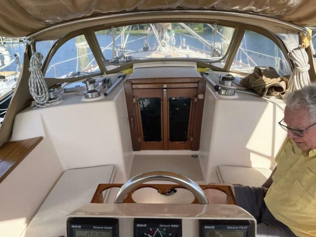 https://arconyachts.ams3.digitaloceanspaces.com/158826/conversions/large_4634354-optimize.jpg
